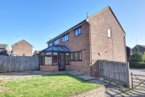 3 bedroom semi-detached house for sale, Henley Fields, St. Michaels