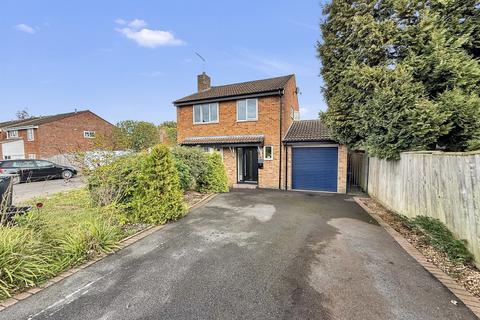 4 bedroom detached house for sale, Shepherds Mead, Dilton Marsh