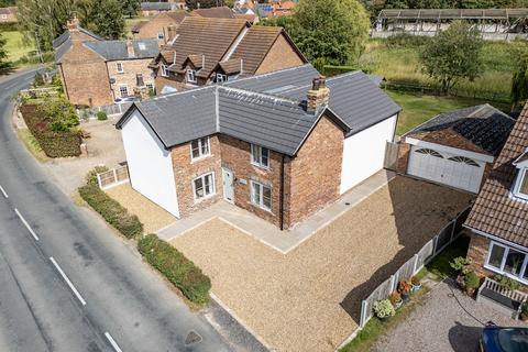 South End, Seaton Ross