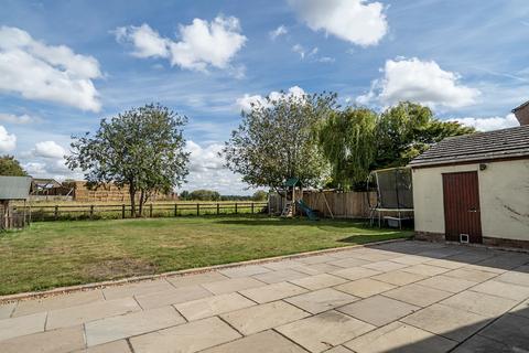 5 bedroom detached house for sale, South End, Seaton Ross