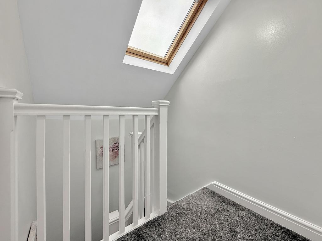 2nd Floor Landing