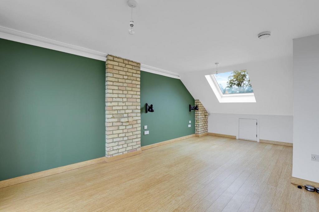 04-8c2c JHProp Wpen - 3 Warwick Road - 43.jpg