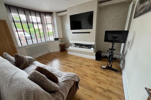 2 bedroom semi-detached house for sale, Sandileigh Avenue, Brinnington