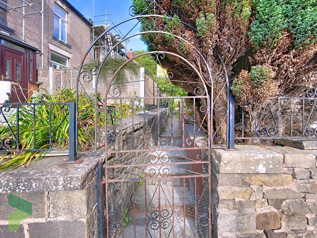 Entrance to Properties