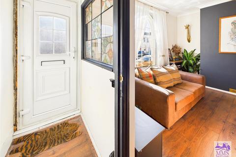 107 Peacock Street, Gravesend, DA12 1EQ