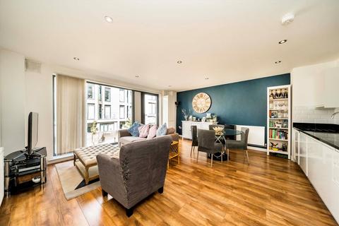 2 bedroom flat for sale, Milner Road, London SW19
