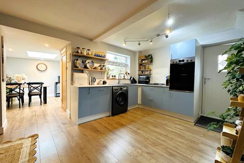 3 bedroom detached house for sale, Sycamore Road, Barlby, Selby