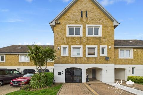3 bedroom townhouse for sale, Bryher Island, Portsmouth PO6