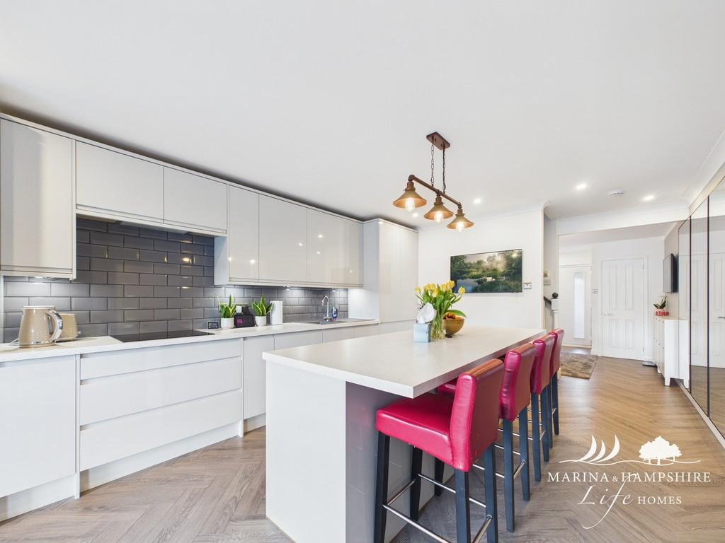 Cam03915 g0 pr0044 still025