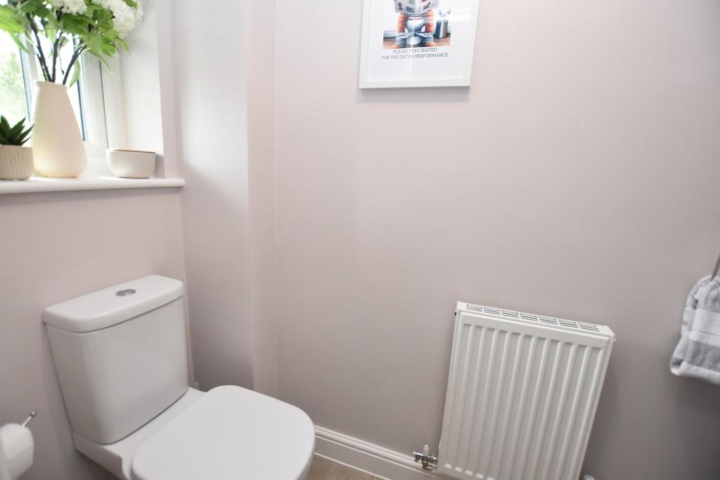 Cloakroom/wc