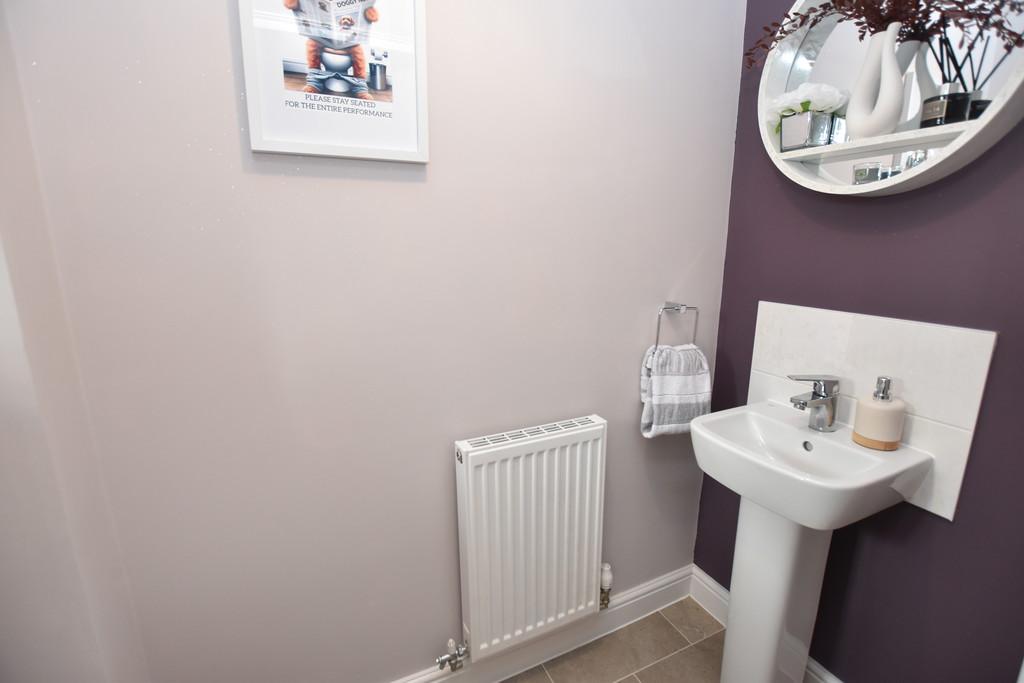 Cloakroom/wc