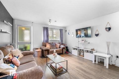 undefined, Newgale Close, Vale Of Glamorgan CF62