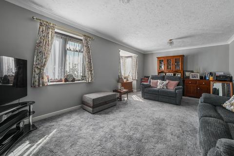 4 bedroom detached house for sale, Walnut Meadow, Kirton