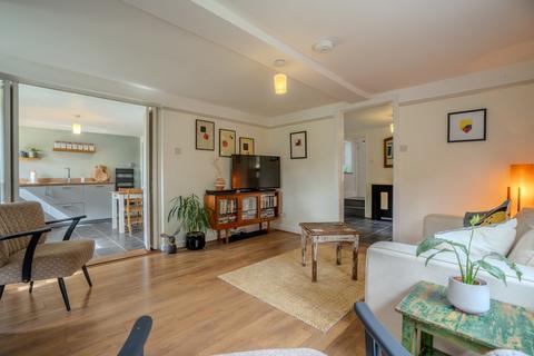 undefined, Kirstead Green, Kirstead