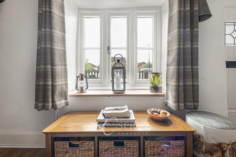3 bedroom terraced house for sale, Benefield Road, Oundle, Northamptonshire, PE8 PE8