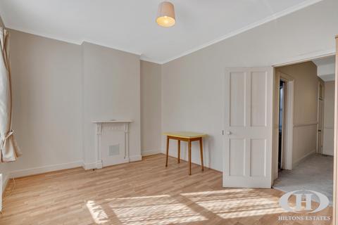 15 Mount Avenue, Southall, UB1 2LH
