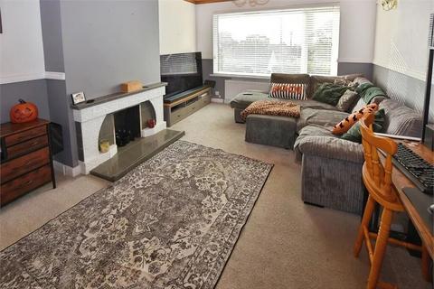 3 bedroom bungalow for sale, Twickenham Road, Milber, NEWTON ABBOT, Devon.