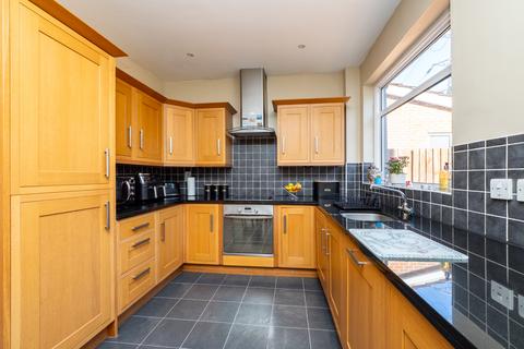 undefined, Hamilton Avenue, Sutton SM3