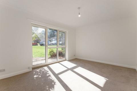 2 bedroom ground floor flat for sale, Cavendish Square, Bramblefield Estate, Longfield