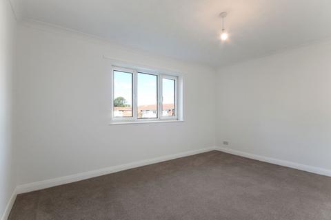 2 bedroom ground floor flat for sale, Cavendish Square, Bramblefield Estate, Longfield