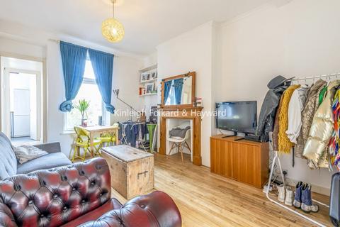 2 bedroom flat to rent, Clapham Road, Oval, London, SW9