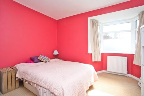 17 The Durlocks, Folkestone, CT19 6AH