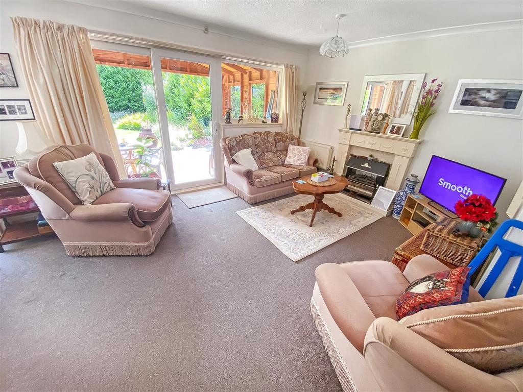 Living Room.jpg