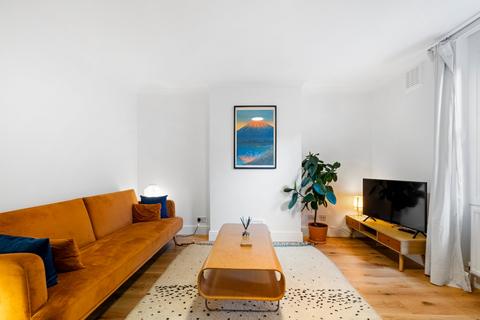 2 bedroom flat to rent, Middleton Road, London