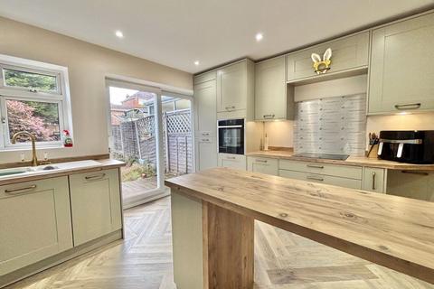 undefined, Ringinglow Road, Great Barr, Birmingham B44 9BN