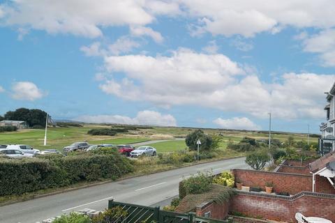 2 bedroom townhouse for sale, Beacons Way, Conwy