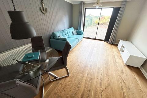 2 bedroom townhouse for sale, Beacons Way, Conwy