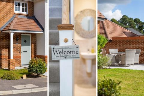 4 bedroom detached house for sale, Champions Place, Haywards Heath RH17