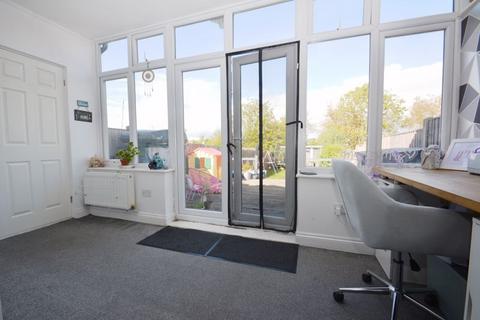 3 bedroom terraced house for sale, Minster Road, Halfway