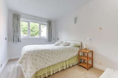 undefined, Park Avenue, Enfield
