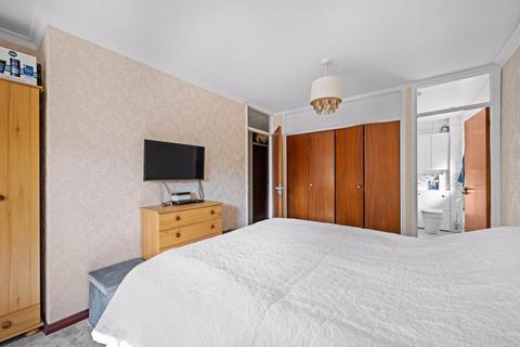 1 Meriden Close, Bromley, BR1 2UF