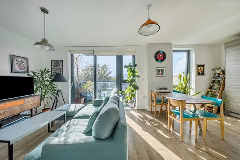 2 bedroom apartment for sale, Duckett Street, London E1