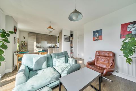 2 bedroom apartment for sale, Duckett Street, London E1