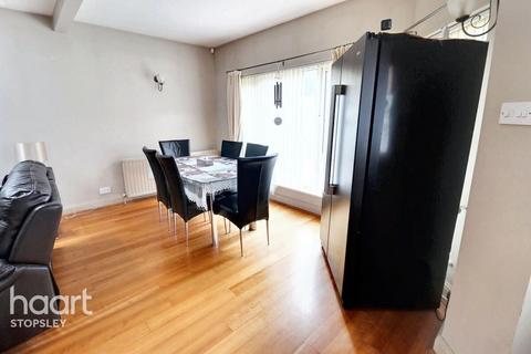 undefined, Exton Avenue, Luton
