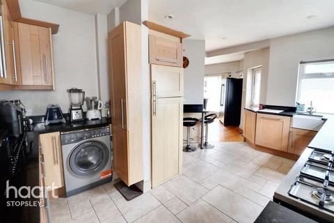 41 Exton Avenue, Luton, LU2 0LH