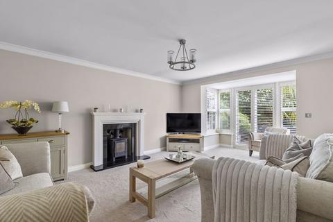 3 Cairn Garth, Guiseley, Leeds, LS20 8QP