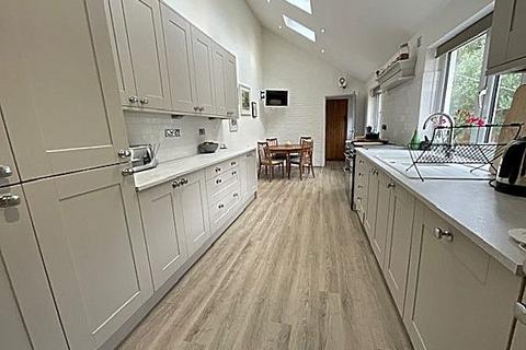 3 bedroom end of terrace house for sale, Dennis Street, Stourbridge DY8