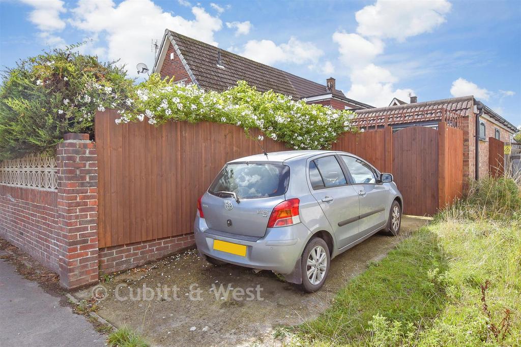 Driveway/Parking