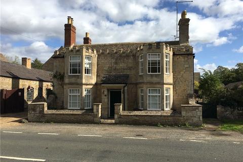 3 bedroom semi-detached house to rent, Peterborough PE8