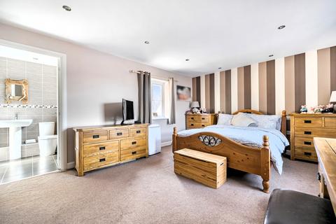 undefined, Slade Street, Swindon, Swindon, SN2