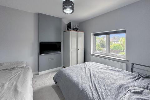 121 Limpsfield Road, Warlingham, CR6 9RH