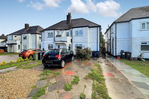 121 Limpsfield Road, Warlingham, CR6 9RH