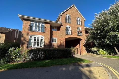 Croydon Road, Caterham, CR3 6DJ