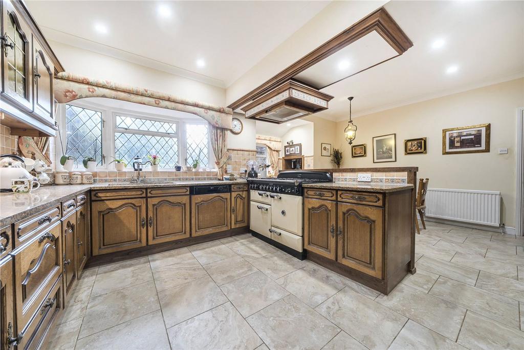 Kitchen/Breakfast Rm