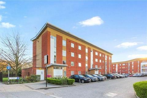2 bedroom flat for sale, Albatross Close, Beckton, London, E6 5NX