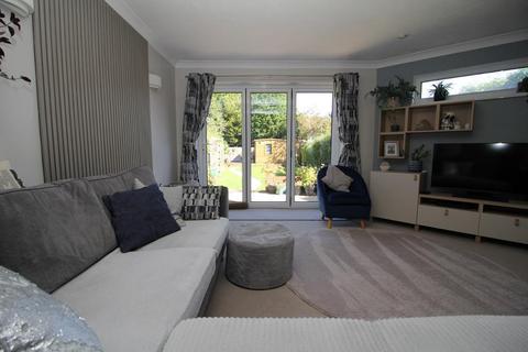 undefined, Littlestone Road, Littlestone, New Romney, Kent, TN28 8LP